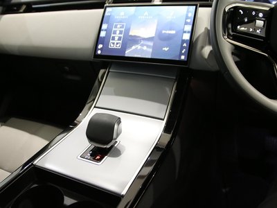 2025 LAND Rover RANGE ROVER VELAR — миниатюра 45