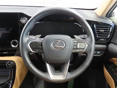 صورة مصغرة 15 لـ 2023 Lexus NX
