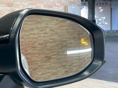 TOYOTA CROWN SPORT - 10