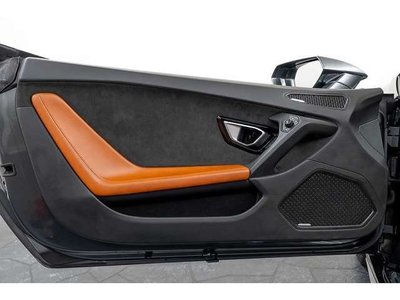 2016 Lamborghini HURACAN SPYDER thumbnail 39