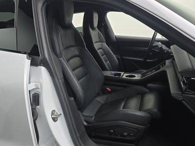 2021 Porsche TAYCAN 缩略图 16