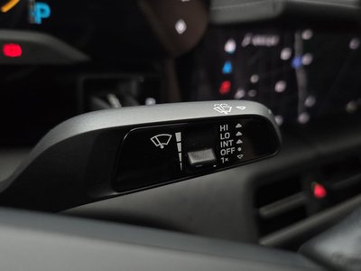 2021 Porsche TAYCAN 缩略图 24