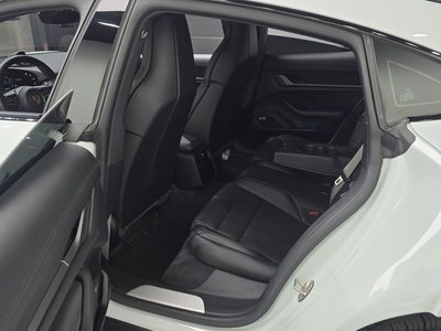 2021 Porsche TAYCAN 缩略图 17