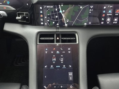 2021 Porsche TAYCAN 缩略图 19