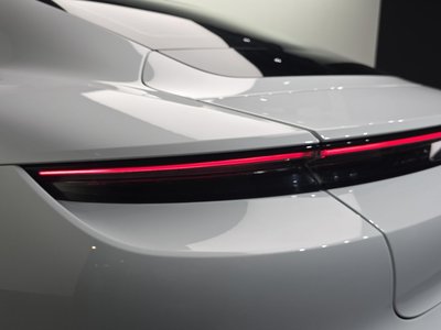 2021 Porsche TAYCAN — фото 10