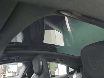 2021 Porsche TAYCAN 缩略图 22