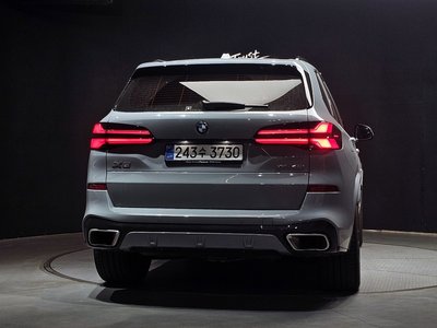 صورة 3 لـ 2025 BMW X5
