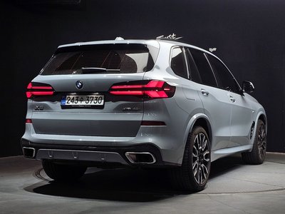 صورة 4 لـ 2025 BMW X5