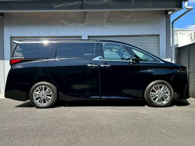 TOYOTA ALPHARD - 8
