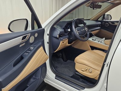 2023 Genesis GV80 thumbnail 13