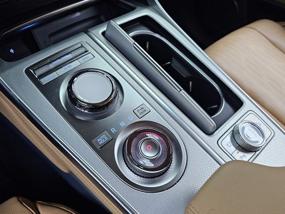 2023 Genesis GV80 thumbnail 12