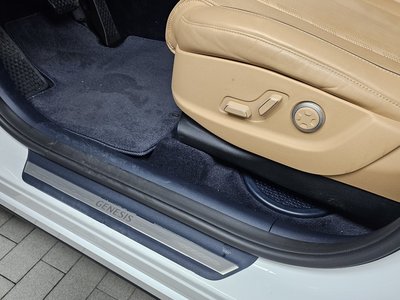 2023 Genesis GV80 thumbnail 35