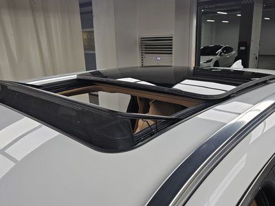 2023 Genesis GV80 thumbnail 30