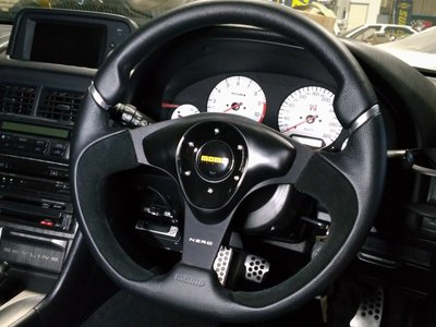 NISSAN SKYLINE GT-R - 8