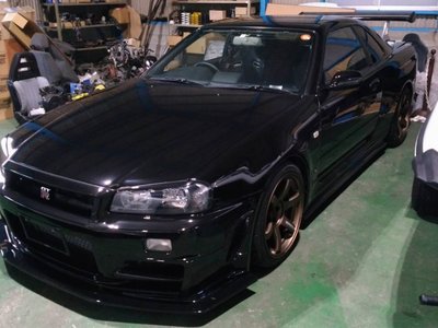 NISSAN SKYLINE GT-R