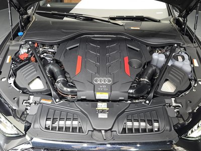 2025 AUDI S8 照片 7