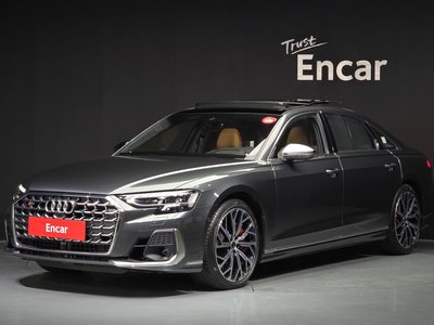 2025 AUDI S8 照片 1