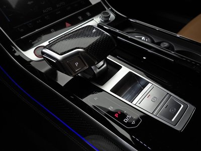 2025 AUDI S8 照片 9