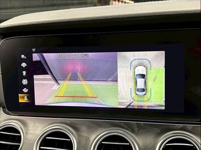 MERCEDES-BENZ E-CLASS - 6