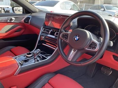 BMW 8 SERIES - 8