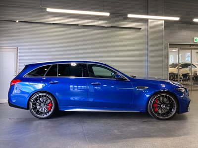 صورة 5 لـ 2024 Mercedes-BENZ C-CLASS AMG