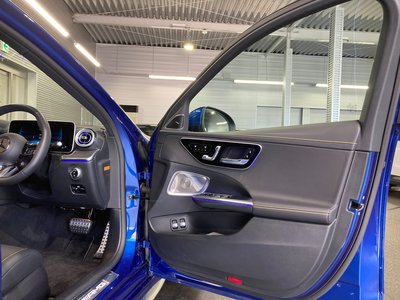 صورة 13 لـ 2024 Mercedes-BENZ C-CLASS AMG
