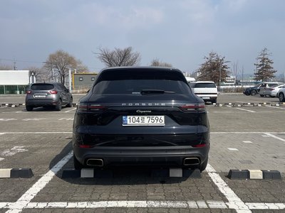 PORSCHE CAYENNE - 4