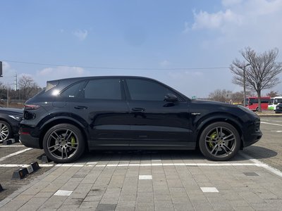 PORSCHE CAYENNE - 2