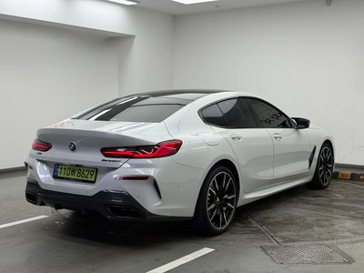 BMW 8 SERIES - 4