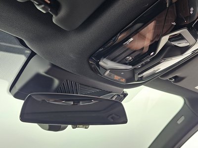 صورة مصغرة 25 لـ 2023 BMW 5 SERIES