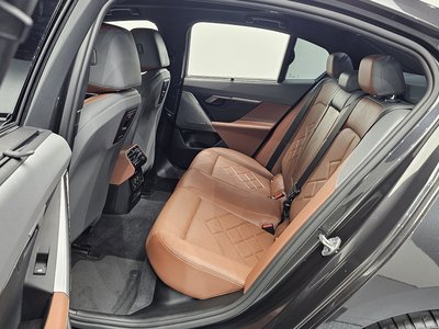 صورة مصغرة 17 لـ 2023 BMW 5 SERIES