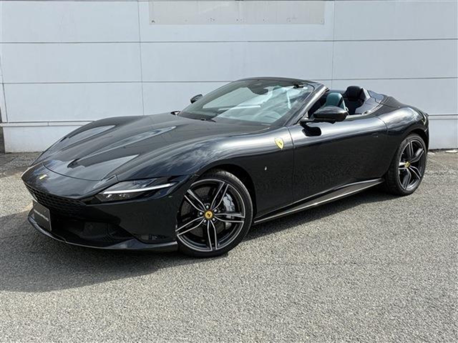 FERRARI ROMA SPIDER - View 1