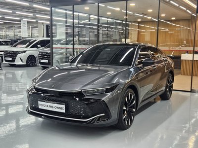 TOYOTA CROWN CROSSOVER - 1