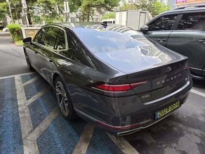 صورة 3 لـ 2024 Genesis G90 (RS4)