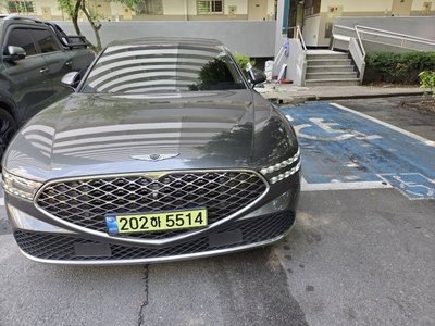 صورة 1 لـ 2024 Genesis G90 (RS4)