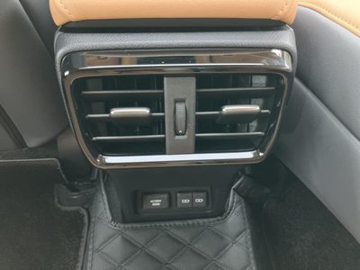 صورة مصغرة 42 لـ 2024 Lexus NX
