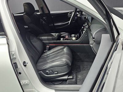 صورة 10 لـ 2024 Genesis GV80