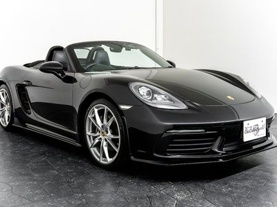 صورة 15 لـ 2016 Porsche 718