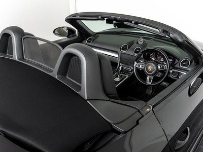 صورة 41 لـ 2016 Porsche 718