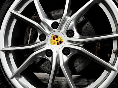صورة 20 لـ 2016 Porsche 718