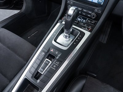 صورة 63 لـ 2016 Porsche 718