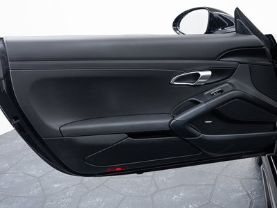 صورة 47 لـ 2016 Porsche 718