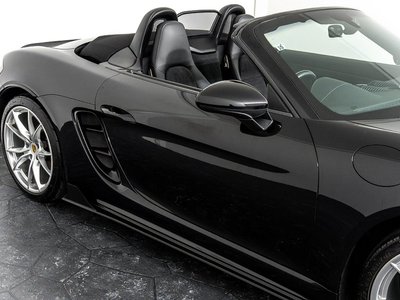 صورة 16 لـ 2016 Porsche 718