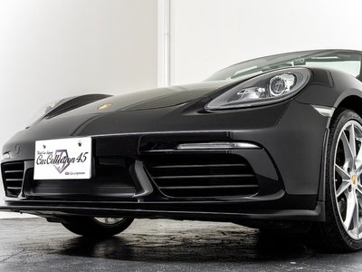 صورة 23 لـ 2016 Porsche 718