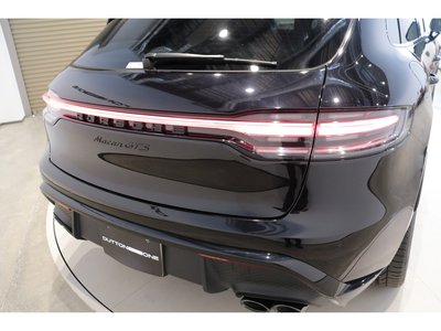 2022 Porsche MACAN thumbnail 47