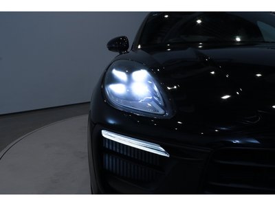 2022 Porsche MACAN thumbnail 46