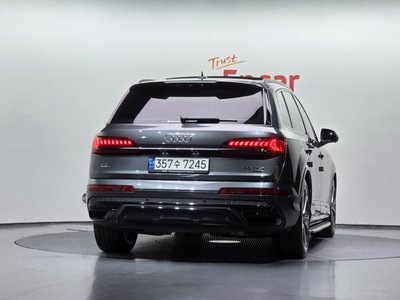 AUDI Q7 - 4