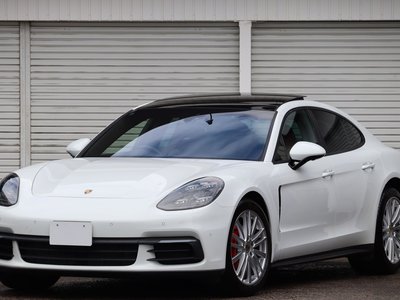 PORSCHE PANAMERA - 7
