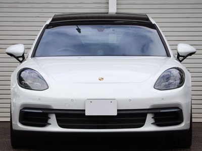 PORSCHE PANAMERA - 10