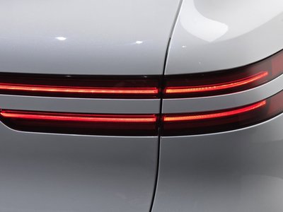 2022 Genesis GV70 photo 10